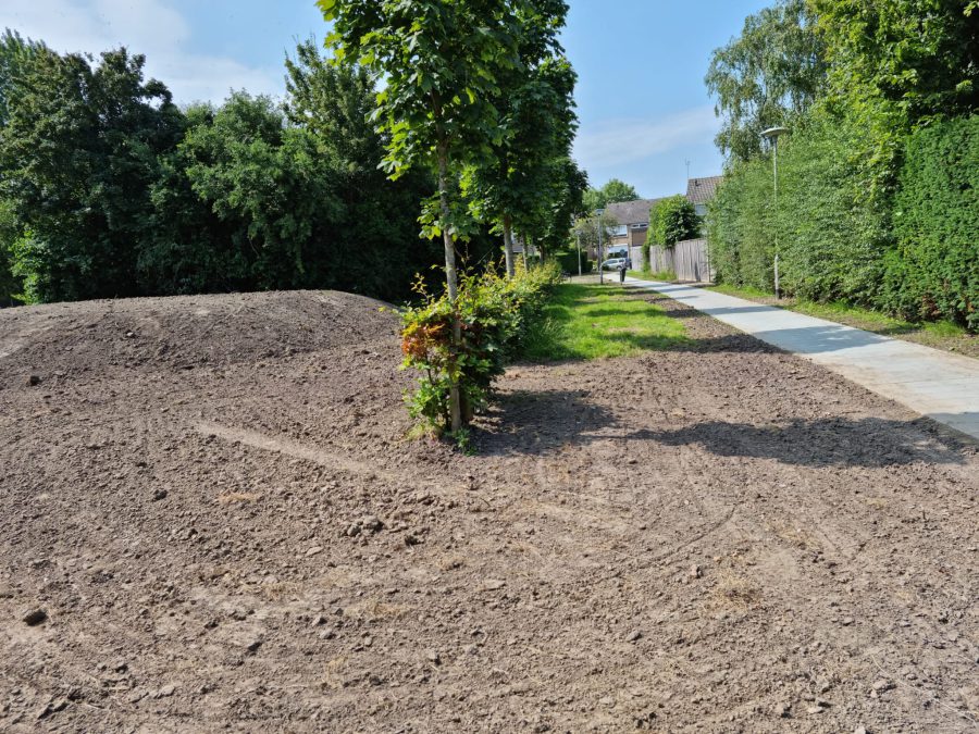 Aanleg voetpad Grintweg
