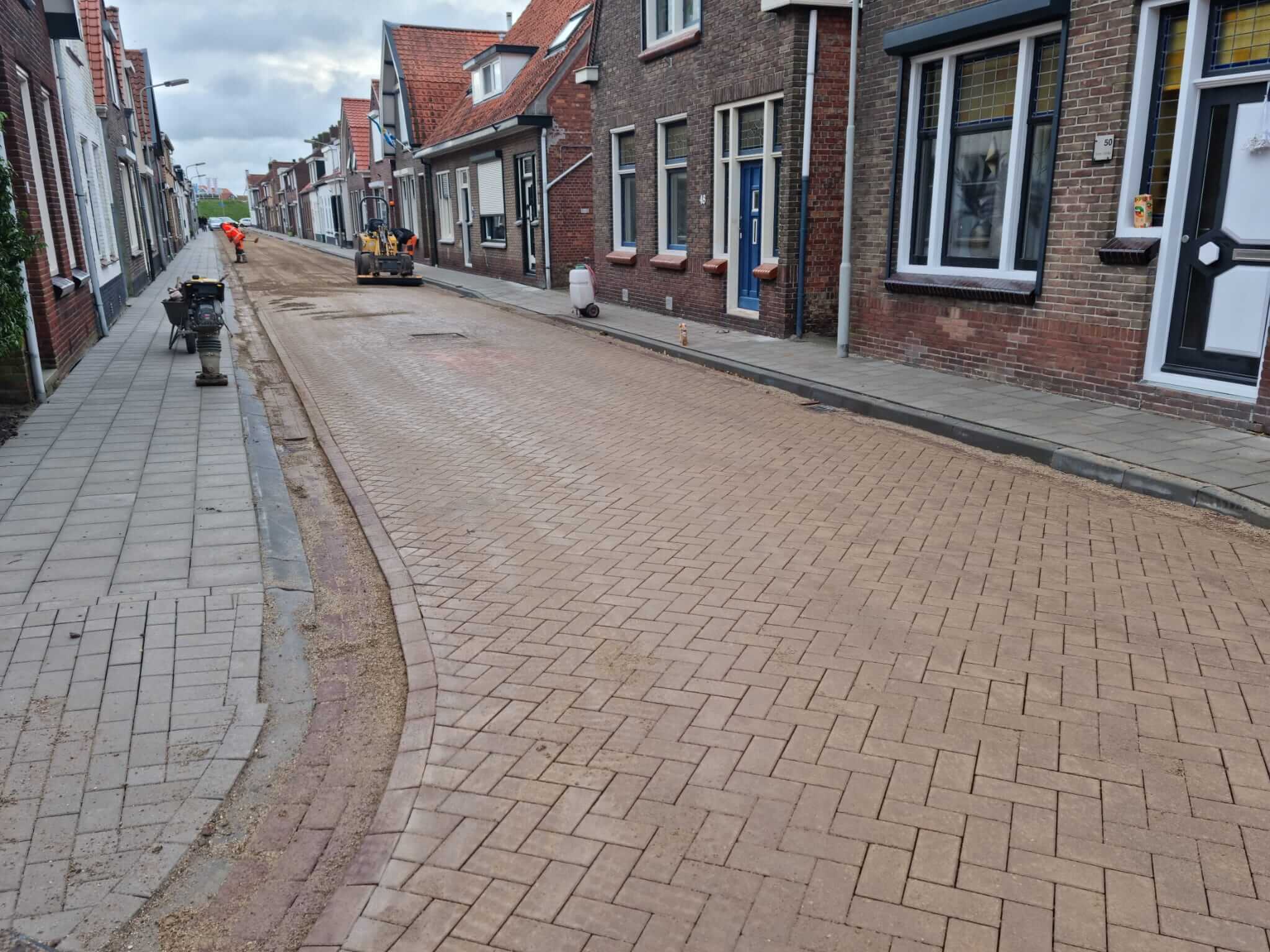 Straat Riolering Riolering en bestrating Van Randwijckstraat Yerseke - Riedijk Bestratingen